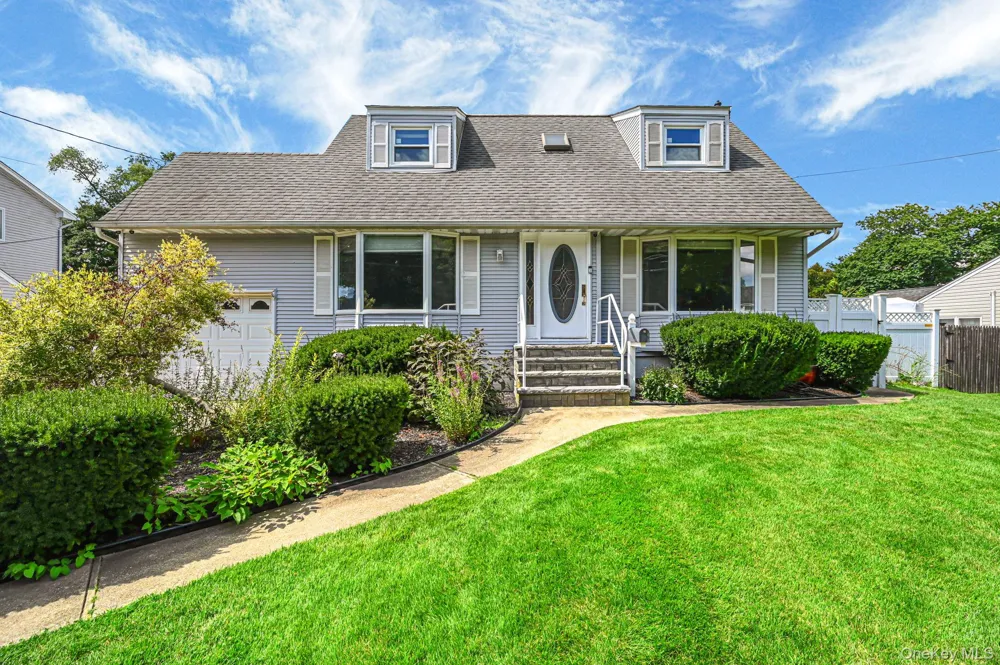 616 Pat Drive West Islip, NY 11795