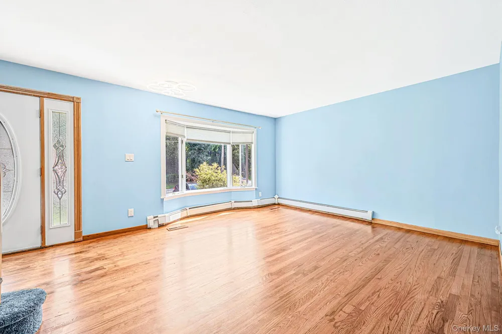 616 Pat Drive West Islip, NY 11795