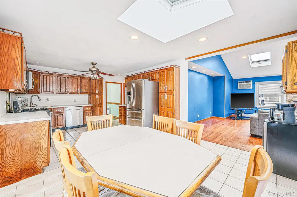616 Pat Drive West Islip, NY 11795