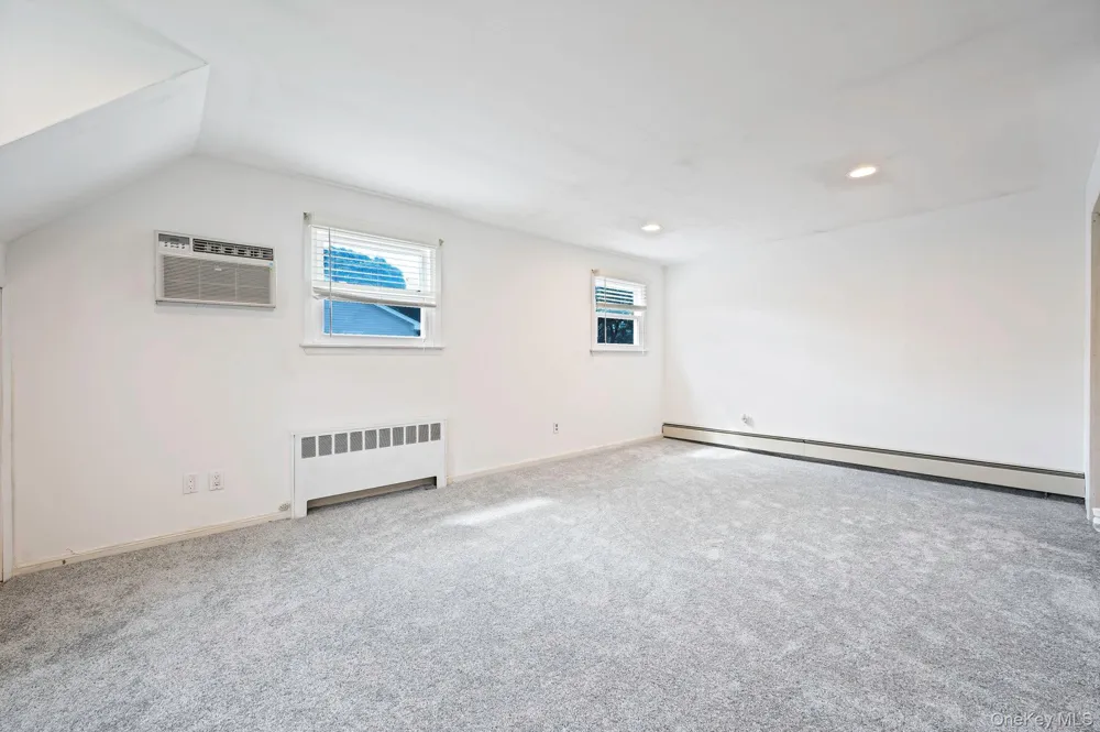 616 Pat Drive West Islip, NY 11795