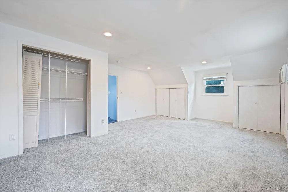 616 Pat Drive West Islip, NY 11795