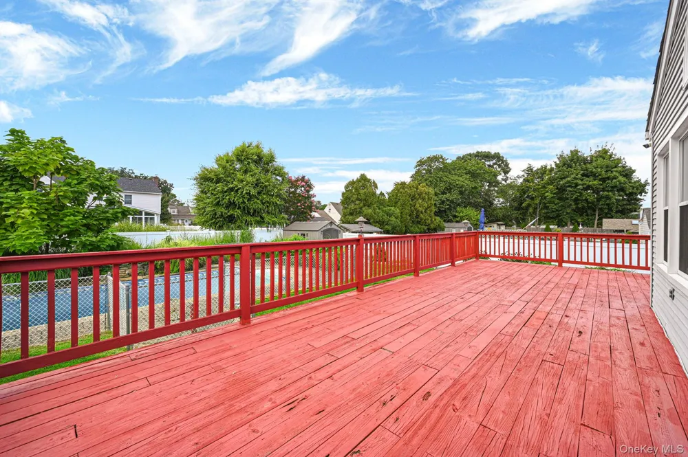616 Pat Drive West Islip, NY 11795