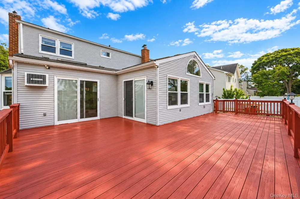 616 Pat Drive West Islip, NY 11795