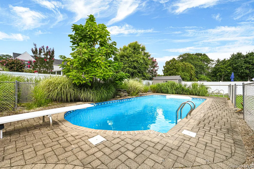 616 Pat Drive West Islip, NY 11795