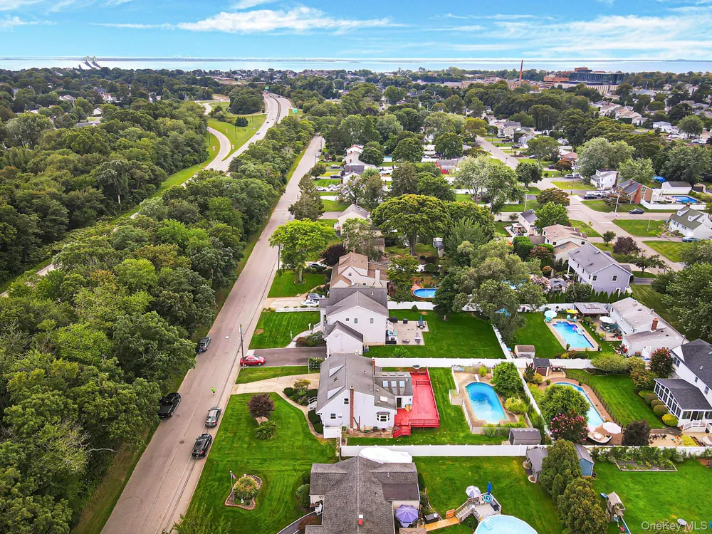 616 Pat Drive West Islip, NY 11795