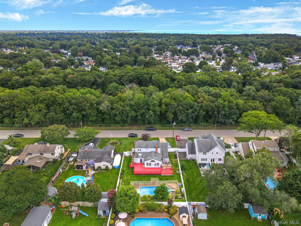 616 Pat Drive West Islip, NY 11795
