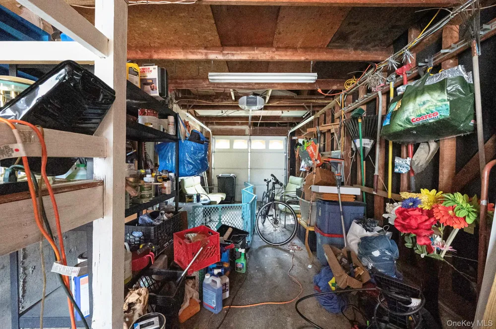 616 Pat Drive West Islip, NY 11795