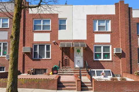 5262 79th Street