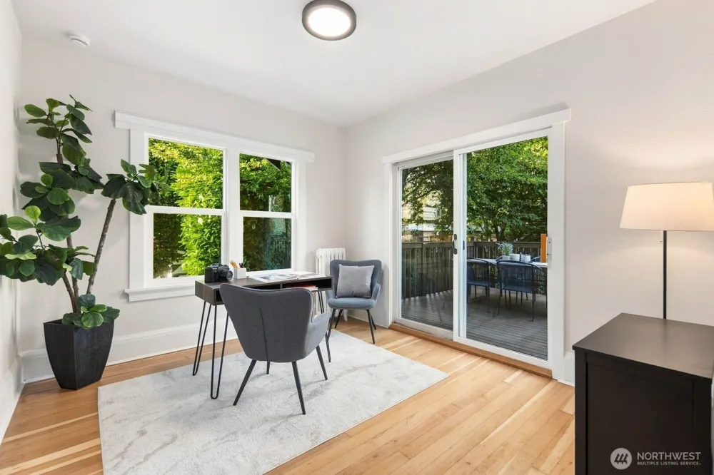 7706 32nd Avenue NW Seattle, WA 98117