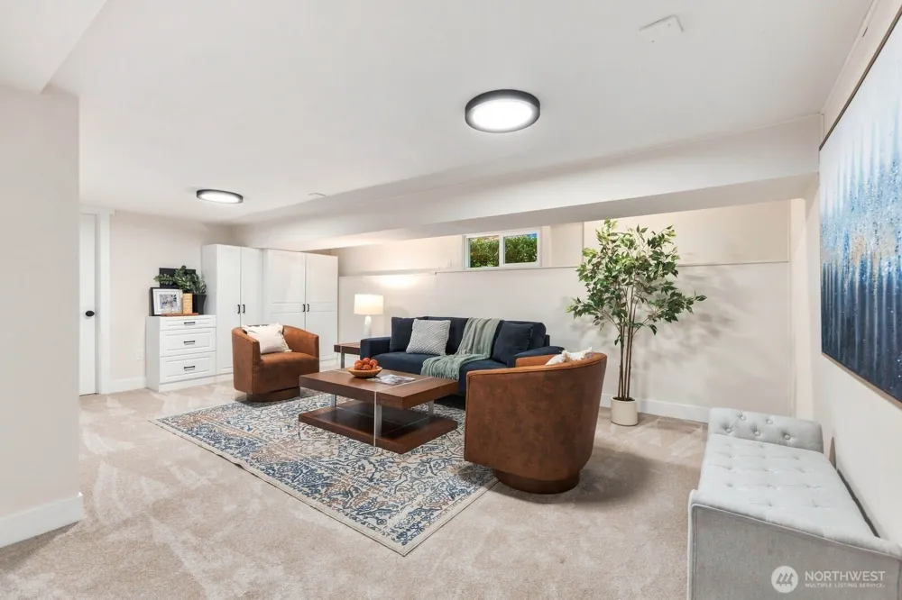 7706 32nd Avenue NW Seattle, WA 98117