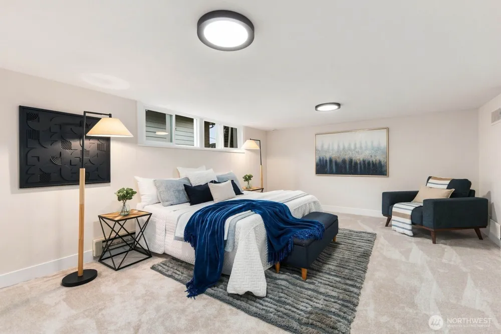 7706 32nd Avenue NW Seattle, WA 98117