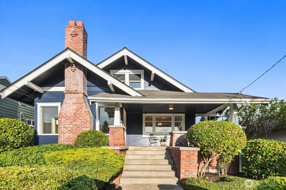 7706 32nd Avenue NW Seattle, WA 98117