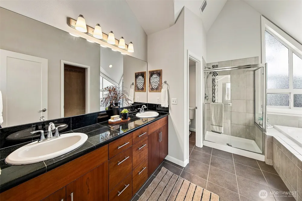 1512 Taylor Avenue #C Seattle, WA 98109