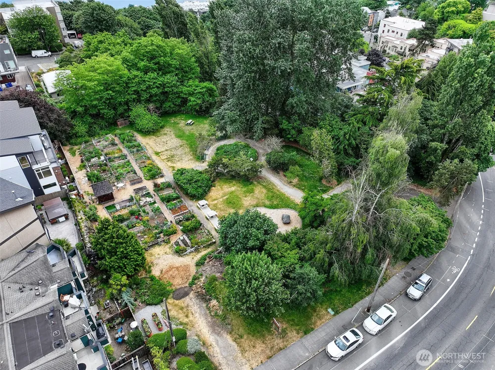1512 Taylor Avenue #C Seattle, WA 98109