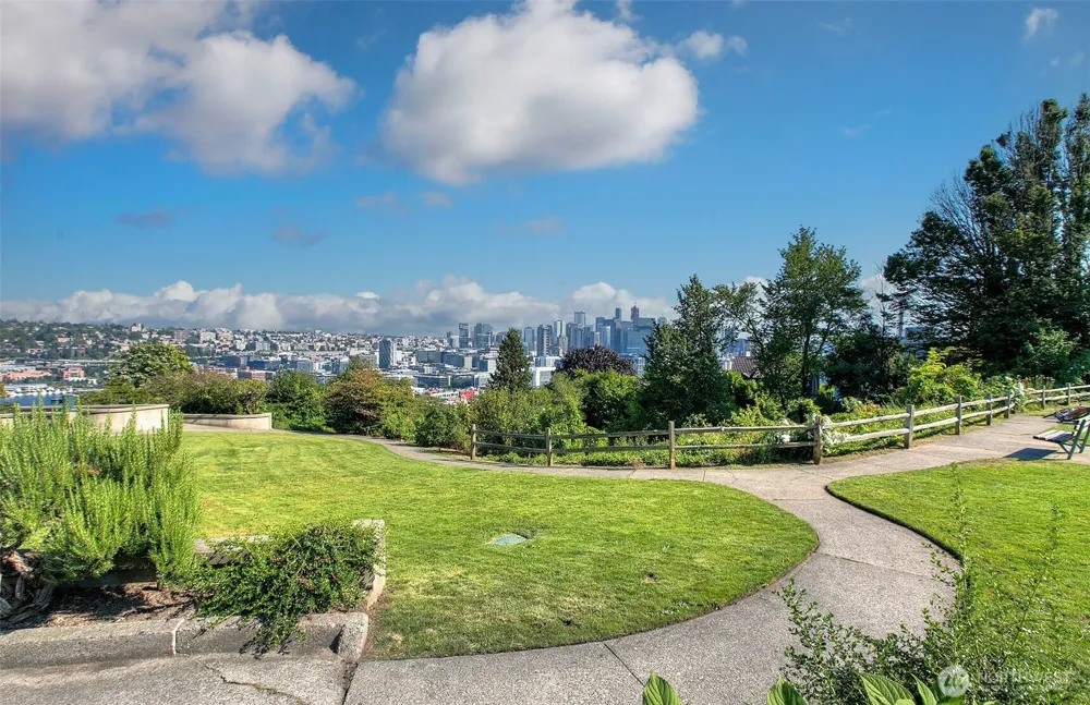 1512 Taylor Avenue #C Seattle, WA 98109