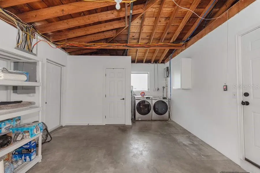 1579 ELIZABETH LANE Clearwater, FL 33755