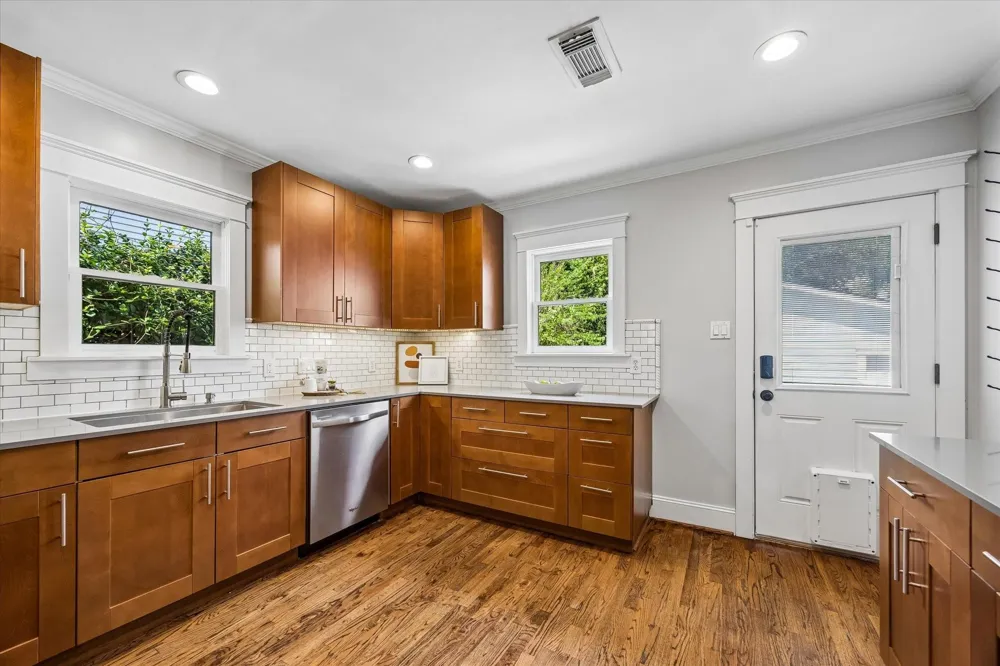 431 W 27th Street Houston, TX 77008