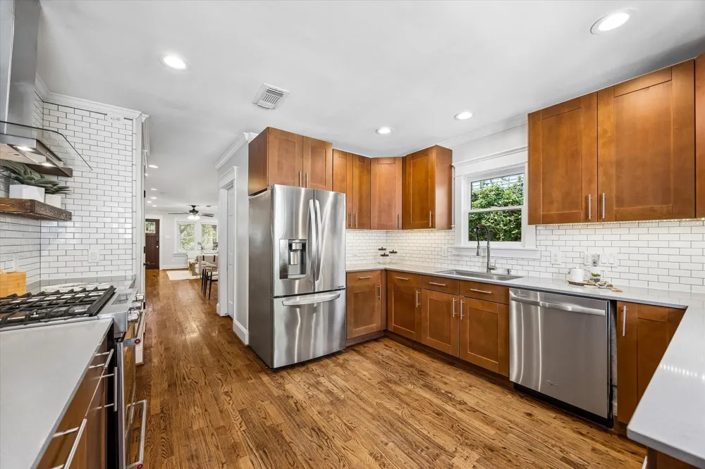 431 W 27th Street Houston, TX 77008