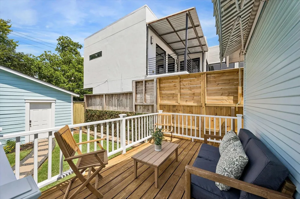 431 W 27th Street Houston, TX 77008