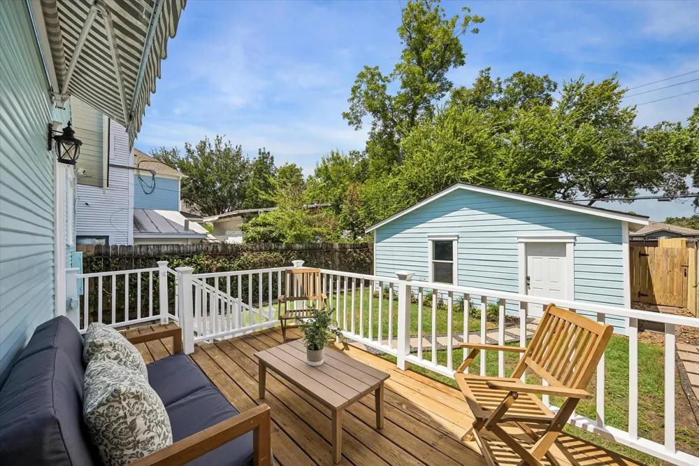 431 W 27th Street Houston, TX 77008