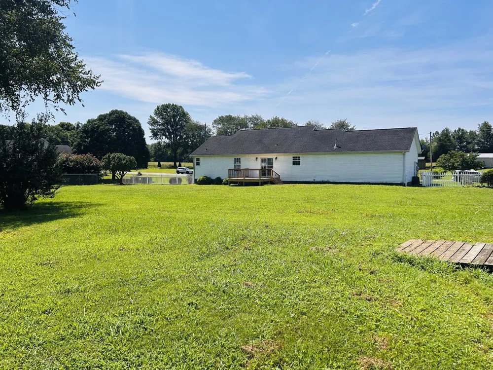 102 Boone Dr Manchester, TN 37355