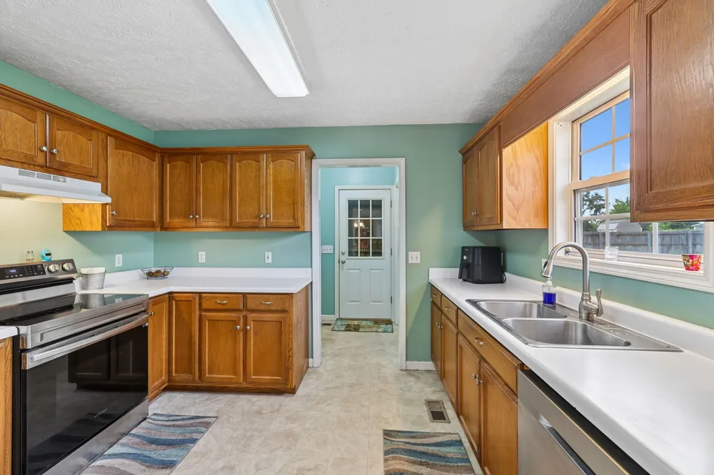 102 Boone Dr Manchester, TN 37355
