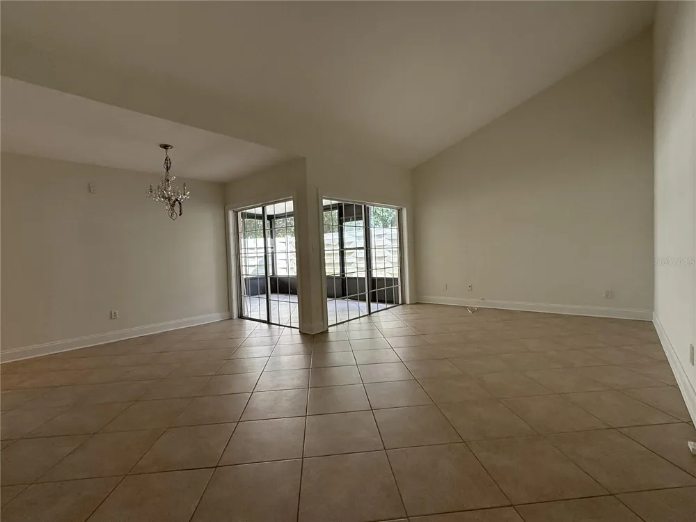 2705 SAND HOLLOW CT CLEARWATER, FL 33761-3732 Clearwater, FL 33761