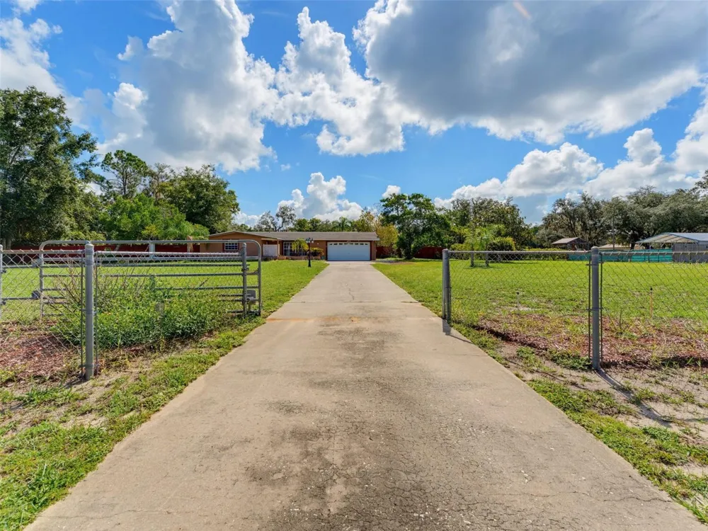 10744 OSCEOLA DRIVE New Port Richey, FL 34654