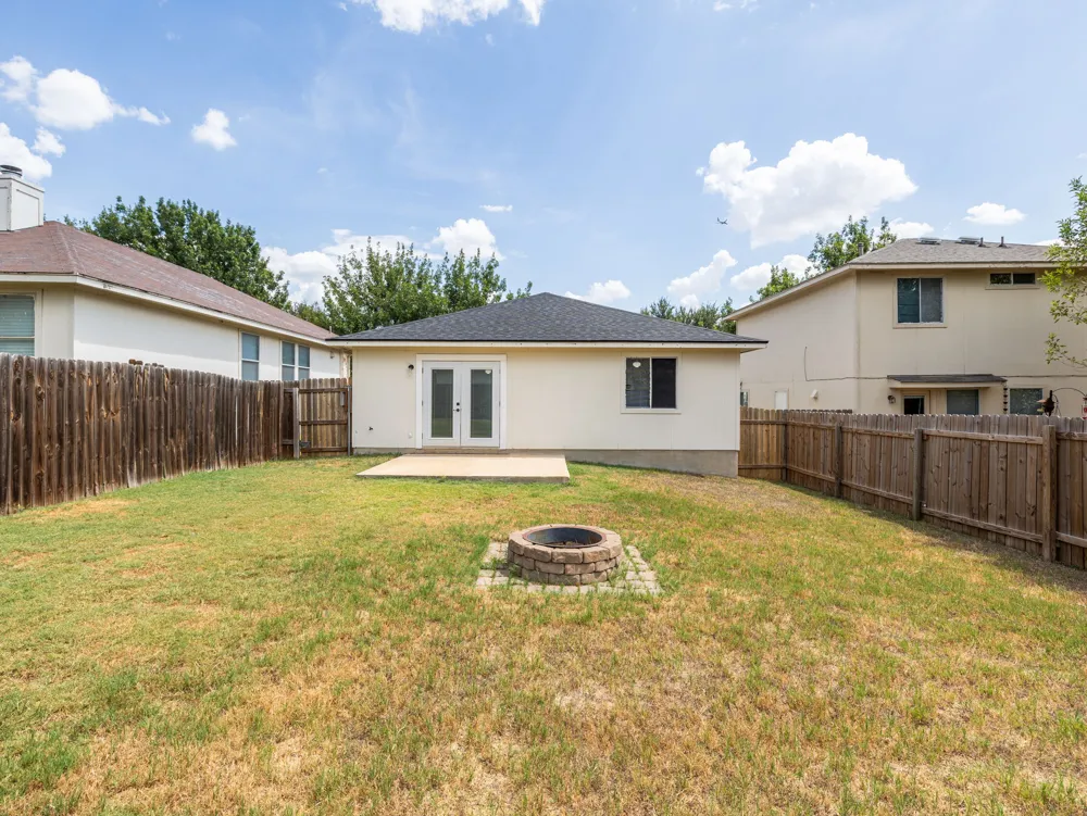 5220 Hutchinson Drive Austin, TX 78723