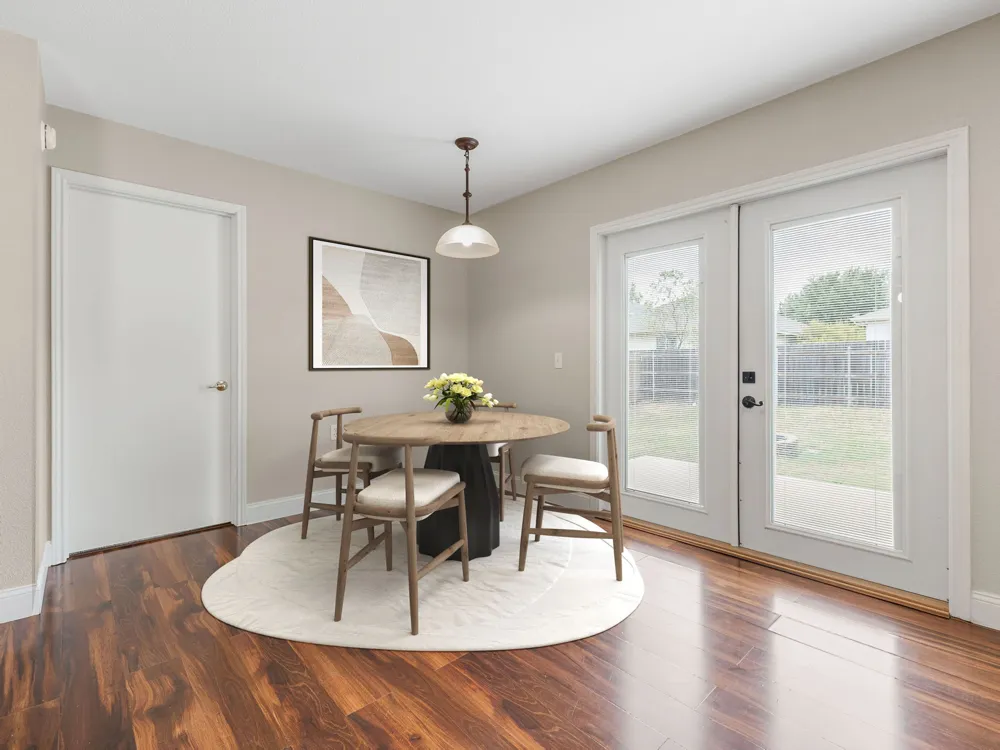5220 Hutchinson Drive Austin, TX 78723