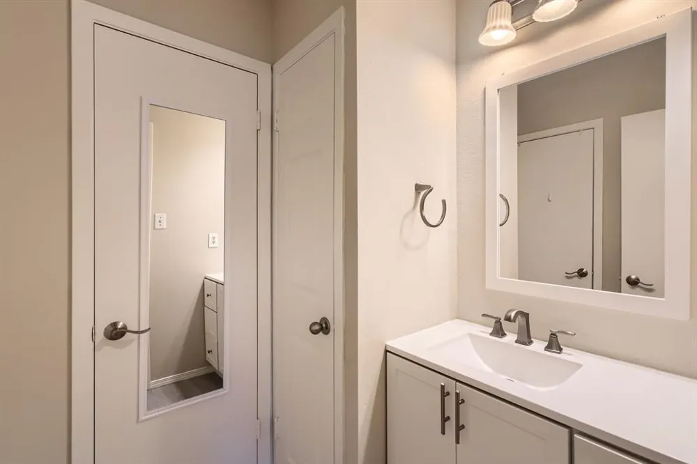 708 Decker Prairie Drive Austin, TX 78748