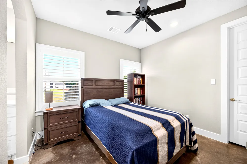 420 Cobb Lane Waxahachie, TX 75167
