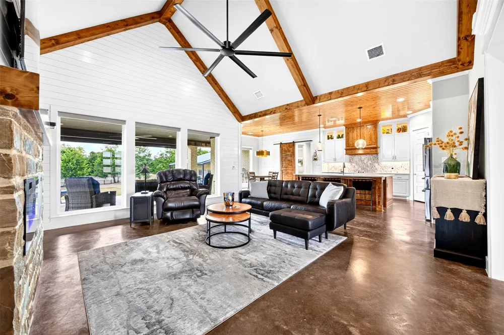 420 Cobb Lane Waxahachie, TX 75167
