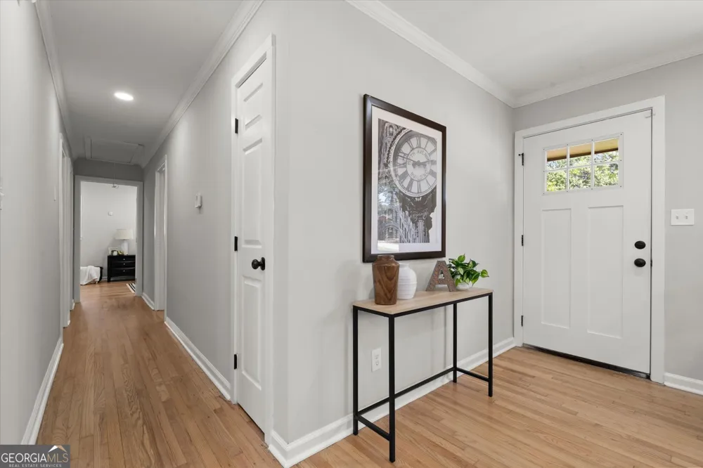 1933 Glen Echo DR Decatur, GA 30032
