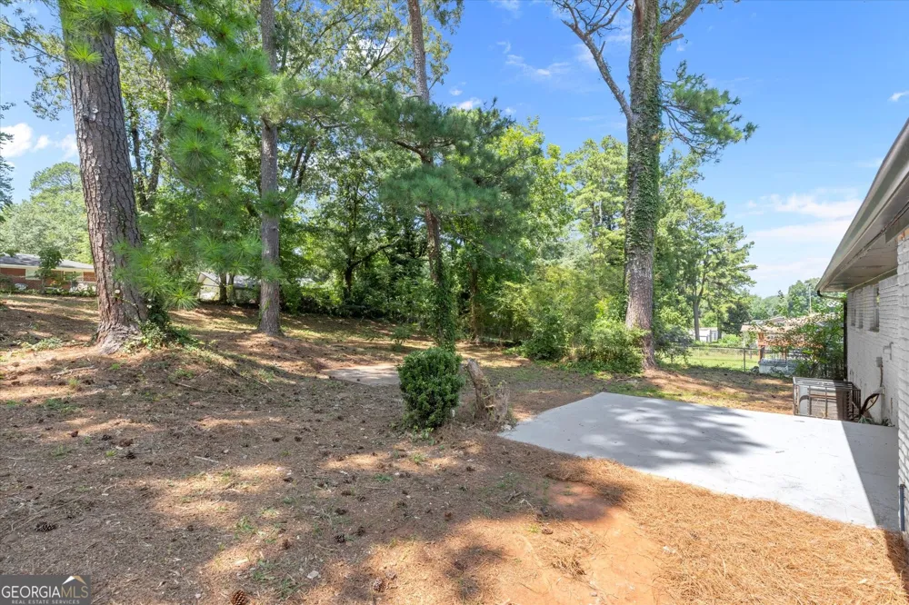 1933 Glen Echo DR Decatur, GA 30032