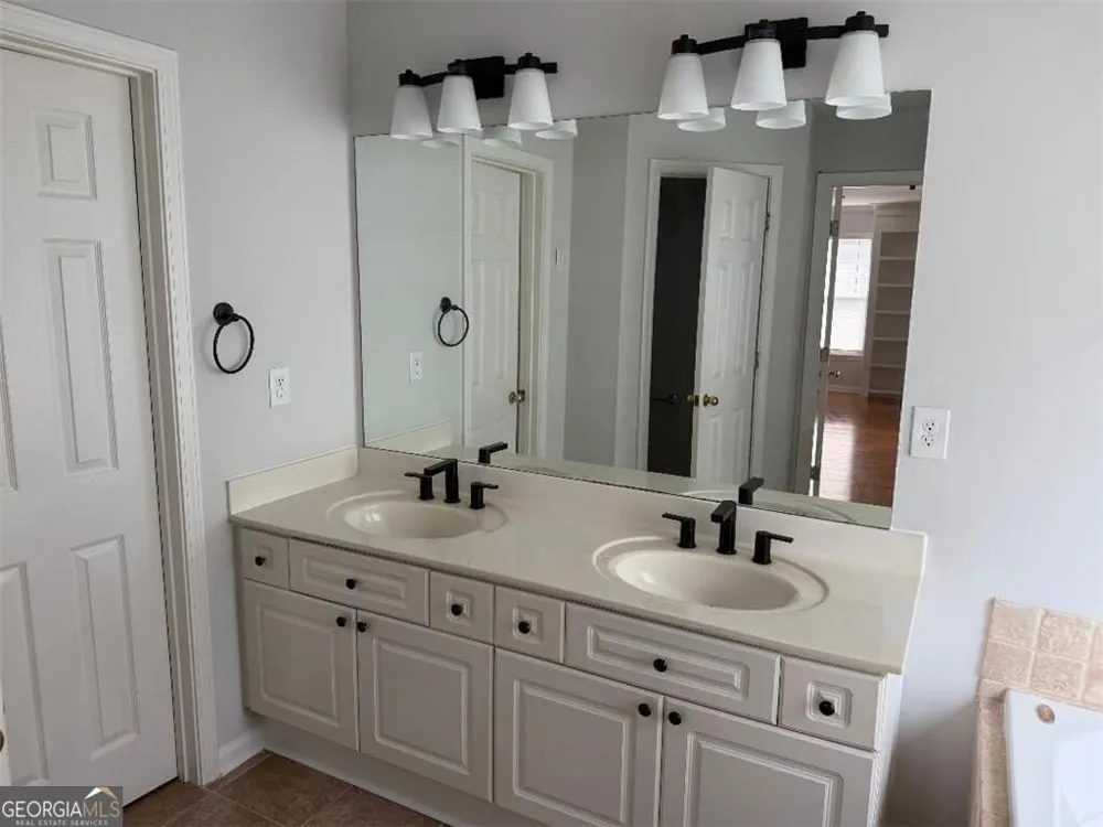 4315 Red Rock PT Suwanee, GA 30024