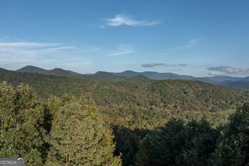 540 Mtn Top RD Blairsville, GA 30512