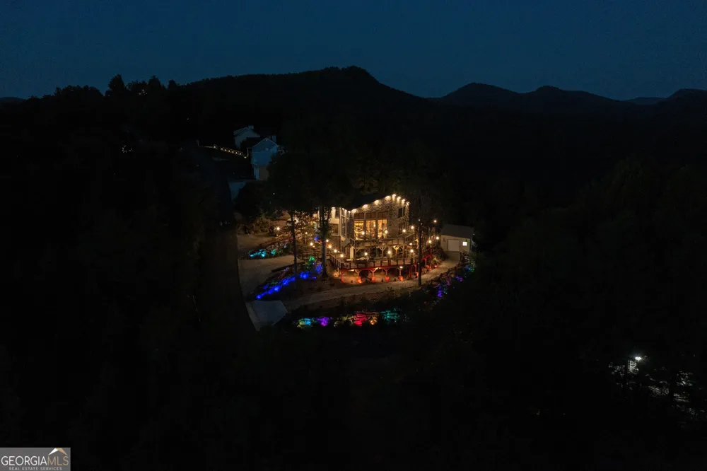 540 Mtn Top RD Blairsville, GA 30512