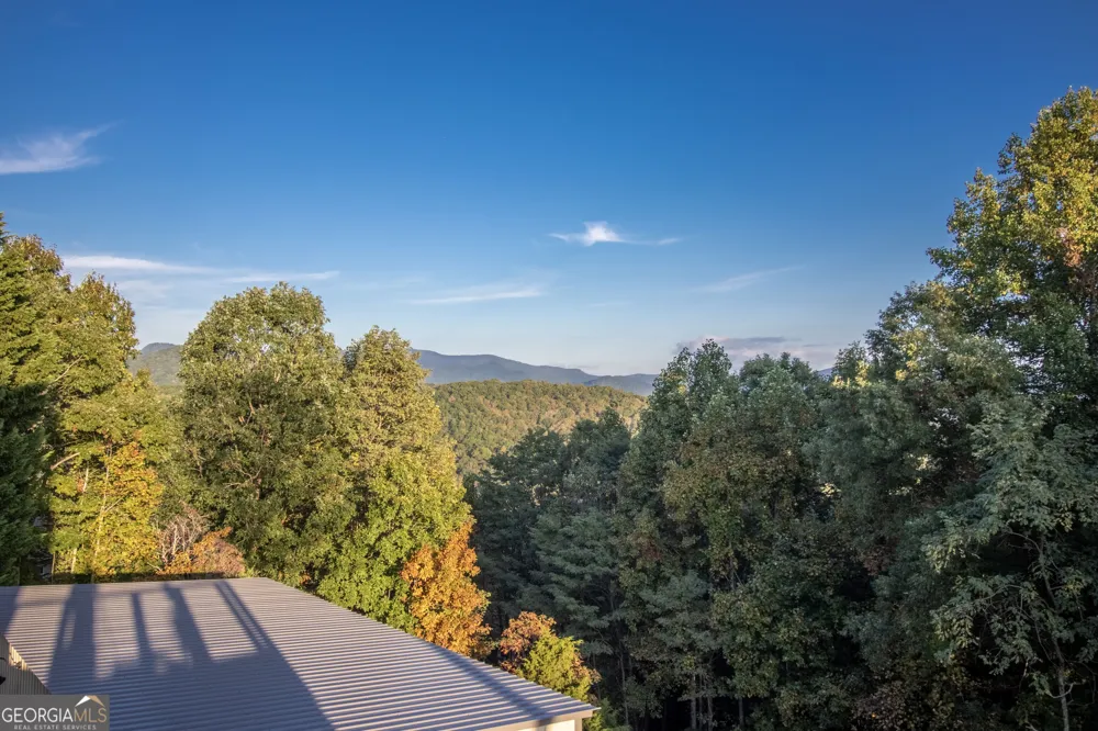 540 Mtn Top RD Blairsville, GA 30512
