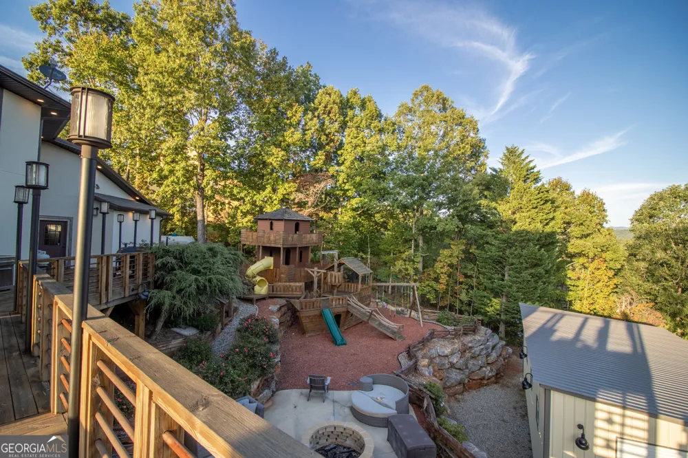 540 Mtn Top RD Blairsville, GA 30512