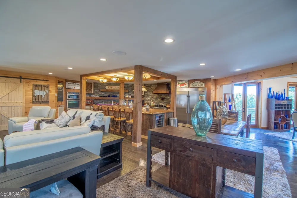 540 Mtn Top RD Blairsville, GA 30512