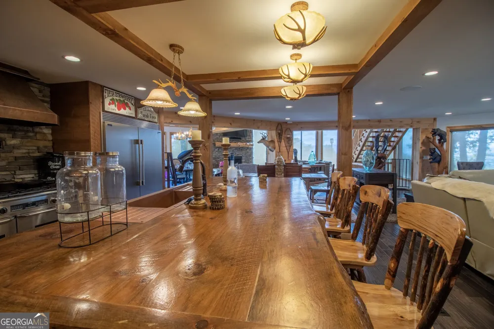 540 Mtn Top RD Blairsville, GA 30512
