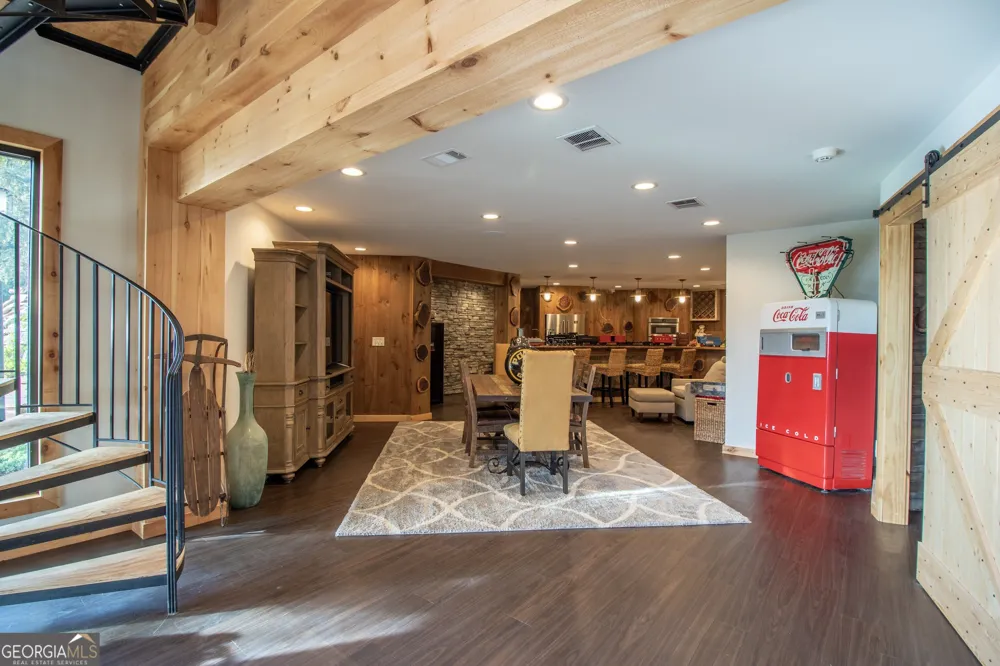 540 Mtn Top RD Blairsville, GA 30512