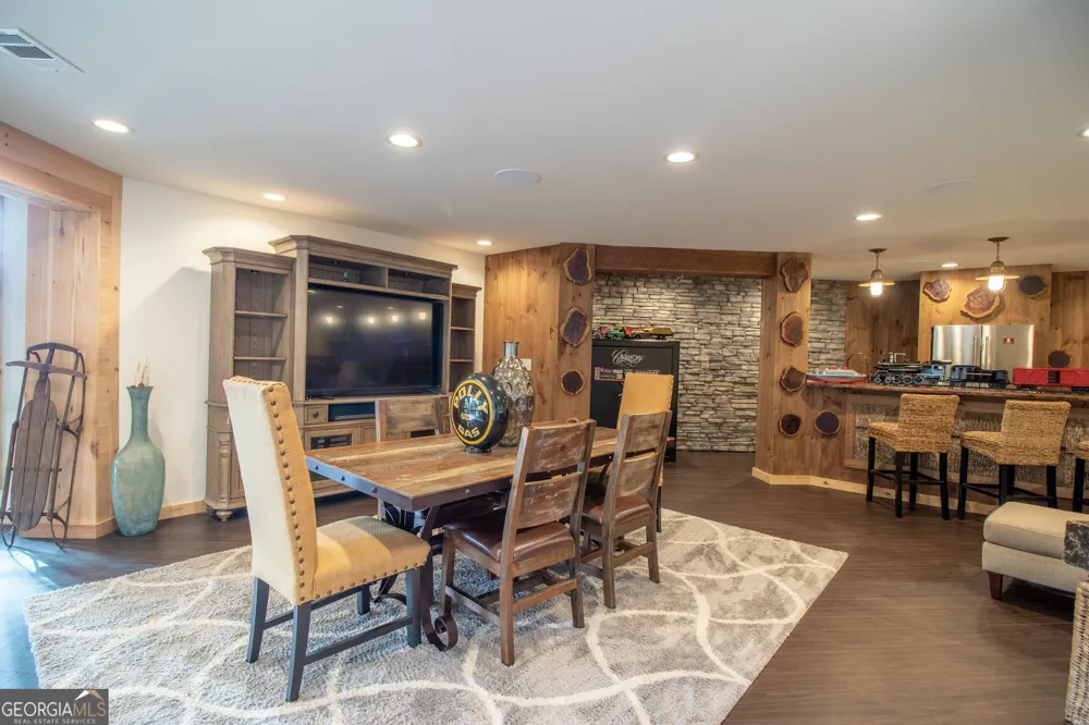 540 Mtn Top RD Blairsville, GA 30512