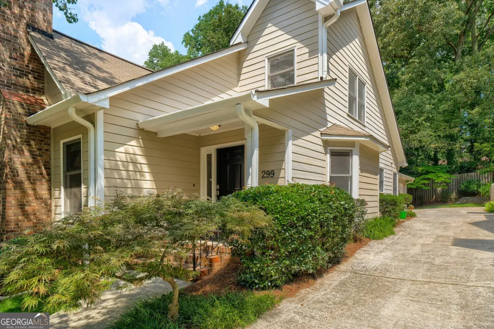 299 Somerlane PL Avondale Estates, GA 30002