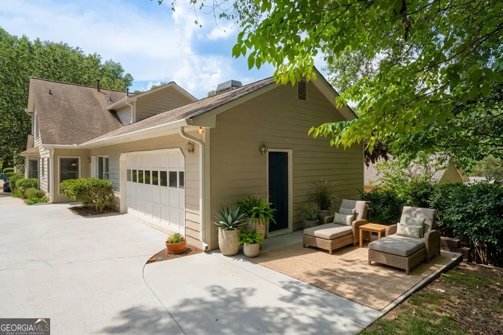 299 Somerlane PL Avondale Estates, GA 30002
