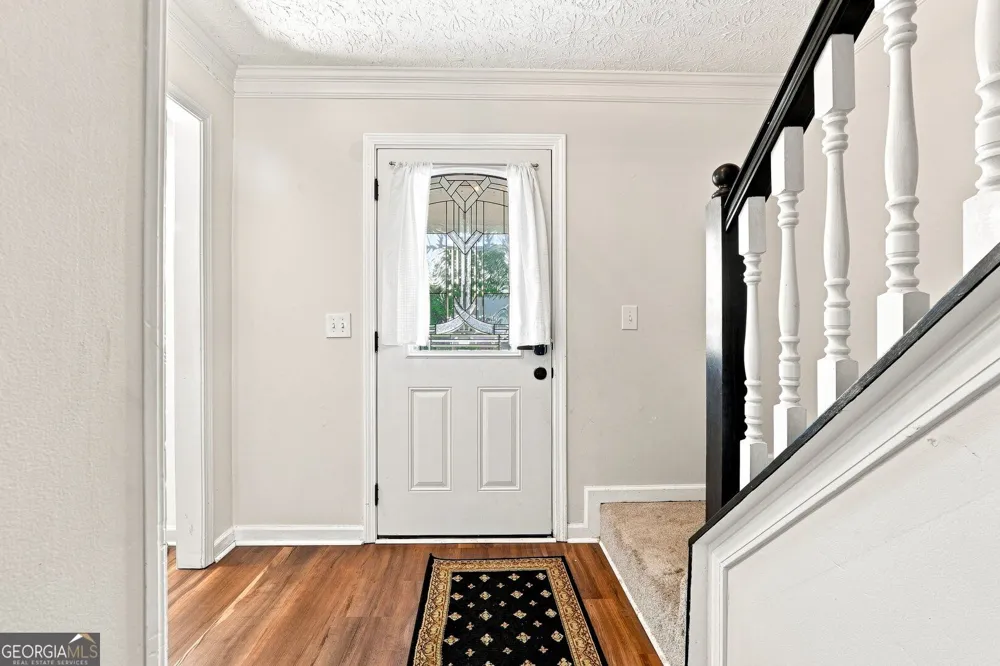 932 Sugar Meadow LN Sugar Hill, GA 30518