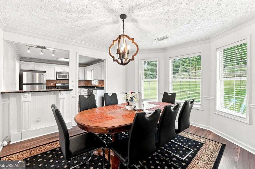 932 Sugar Meadow LN Sugar Hill, GA 30518