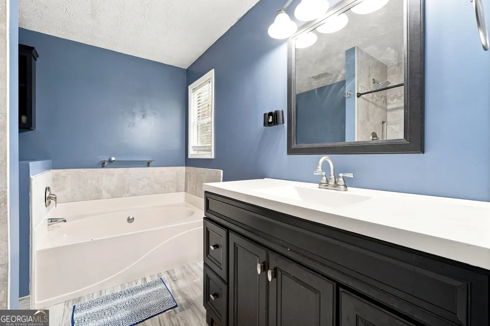 932 Sugar Meadow LN Sugar Hill, GA 30518