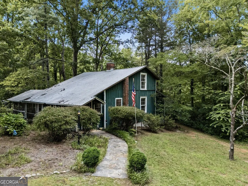 31 Bear Creek LN Clayton, GA 30525